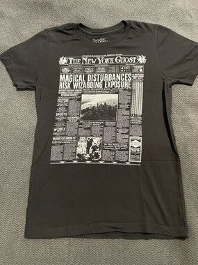 LOOT CRATE | Fantastic Beasts Black Graphic Tee